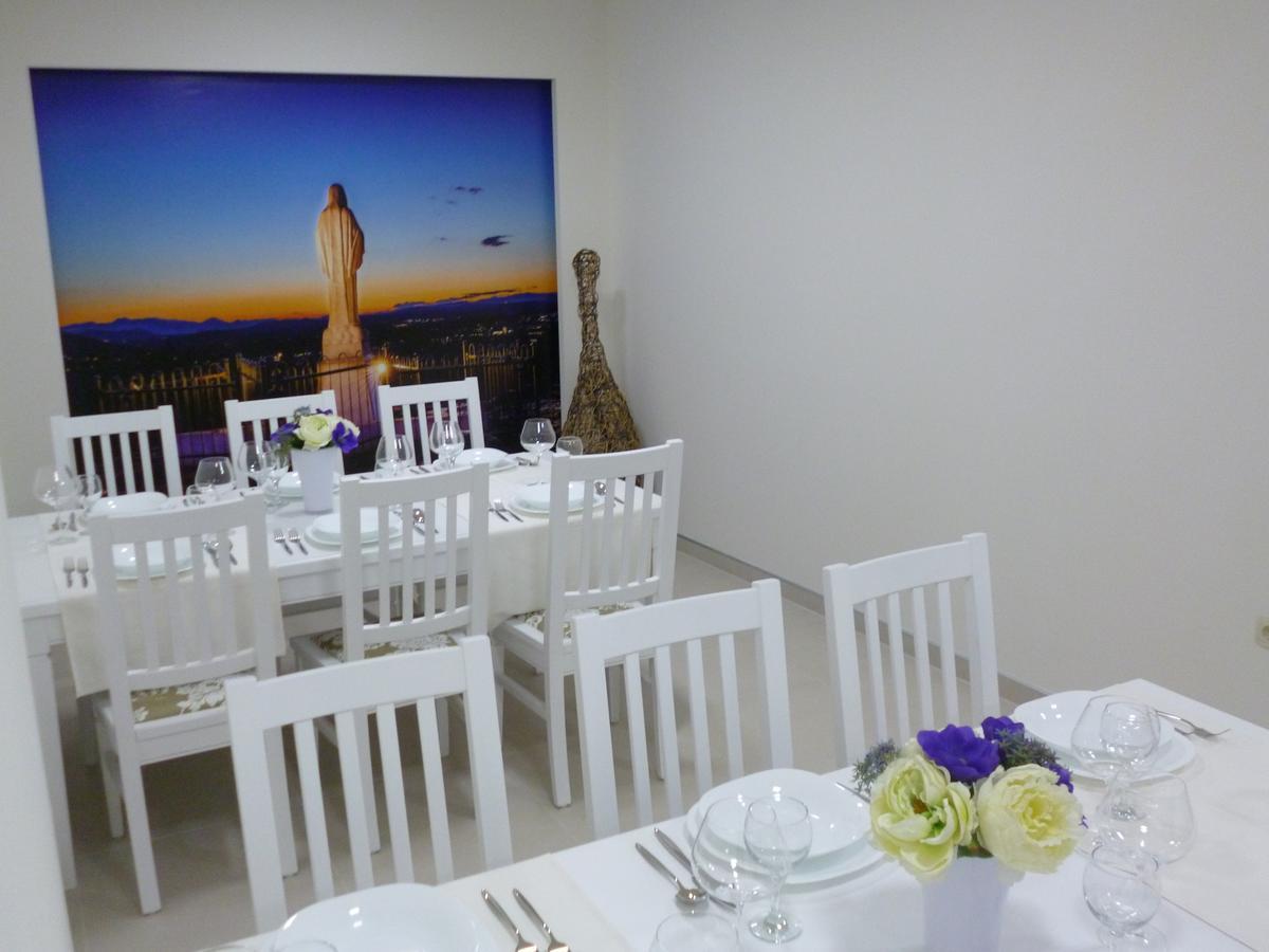 Hotel Stana เมจูโกเรีย ภายนอก รูปภาพ